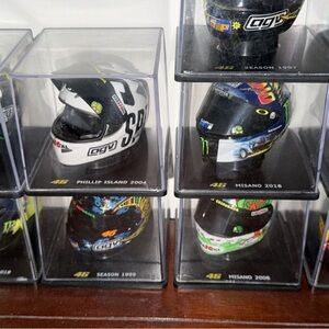 CGV Miniature Helmet Display Set - Black and White